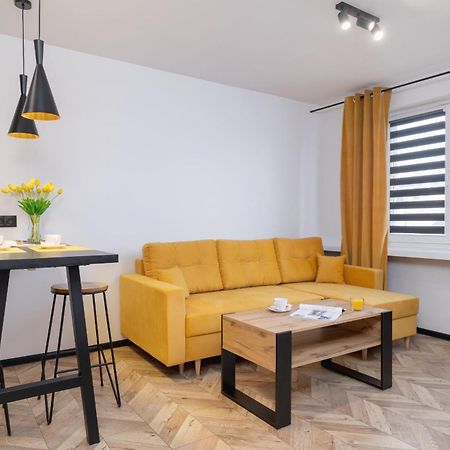 ז'שוב City Center One-Bedroom Apartment With Bathtub By Noclegi Renters מראה חיצוני תמונה